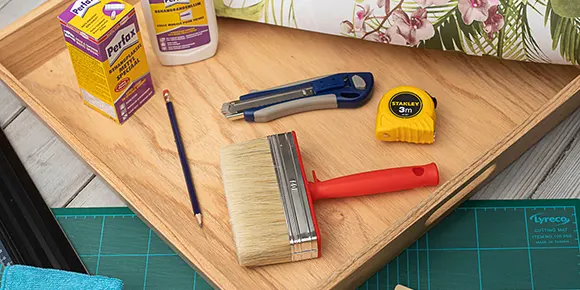 5 pasos para decorar tu bandeja de madera